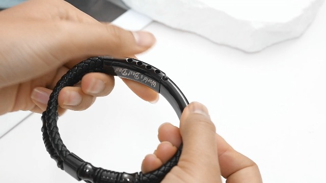 VNOX Leather Mens Bracelet Braided Leather Bracelet for Men Gifts